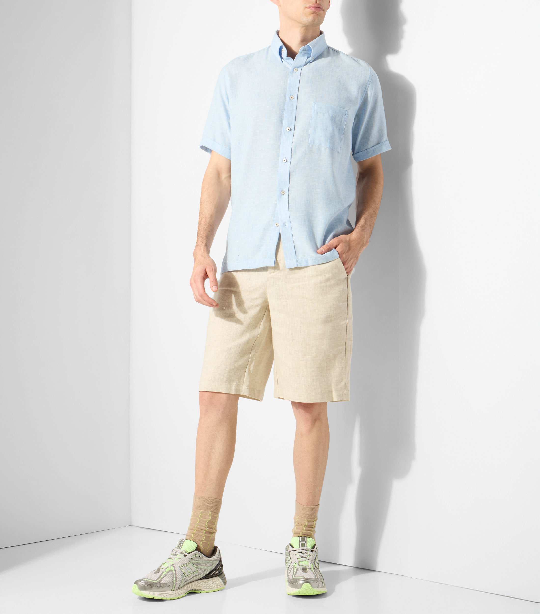 Camisa lisa con manga corta Hombre